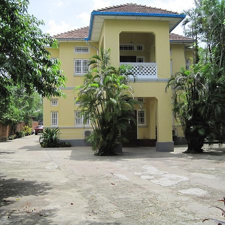 Golden Guest Inn Yangon Exterior photo